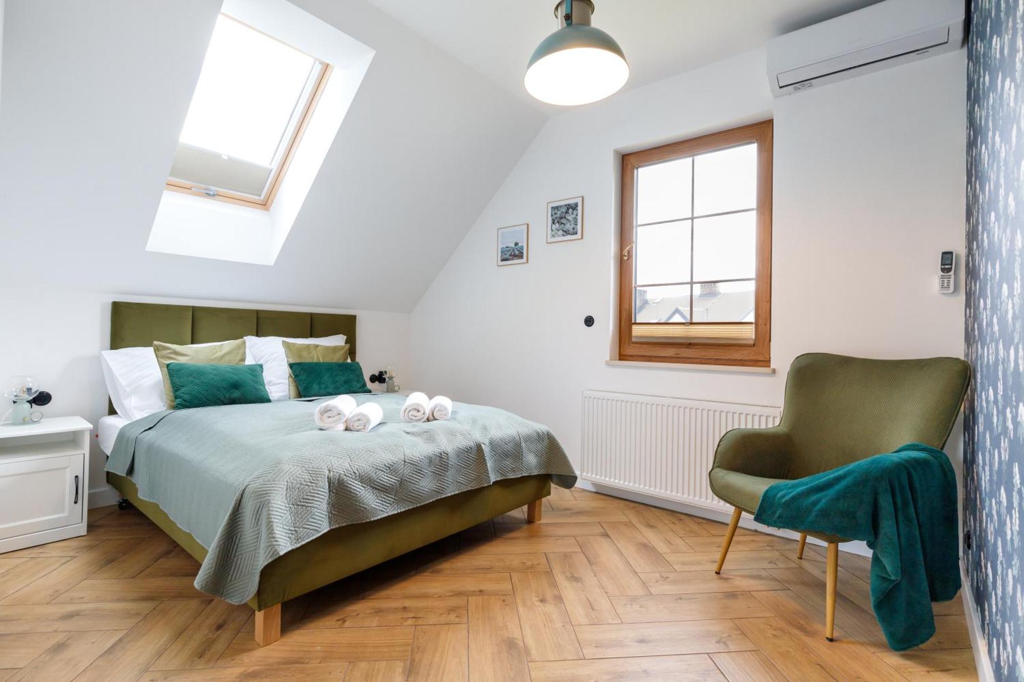 Green Door Oswiecim Ngoại thất bức ảnh
